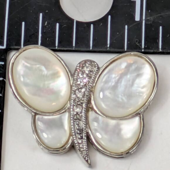 HAN Sterling Silver Butterfly Pendant Mother‑of‑Pearl Wings Signed 925 1" Moth - Picture 2 of 6